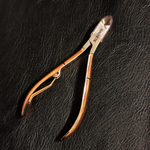 Magnetic Nipper Rose Gold Plated 178123